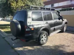 
										Mitsubishi Montero full									