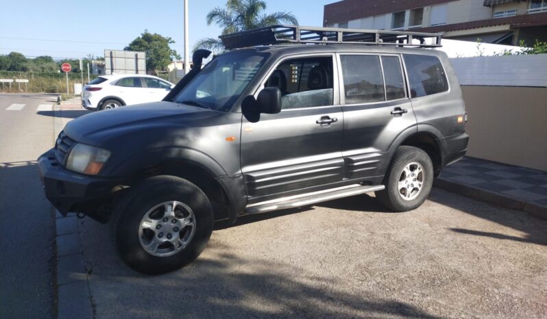
								Mitsubishi Montero full									